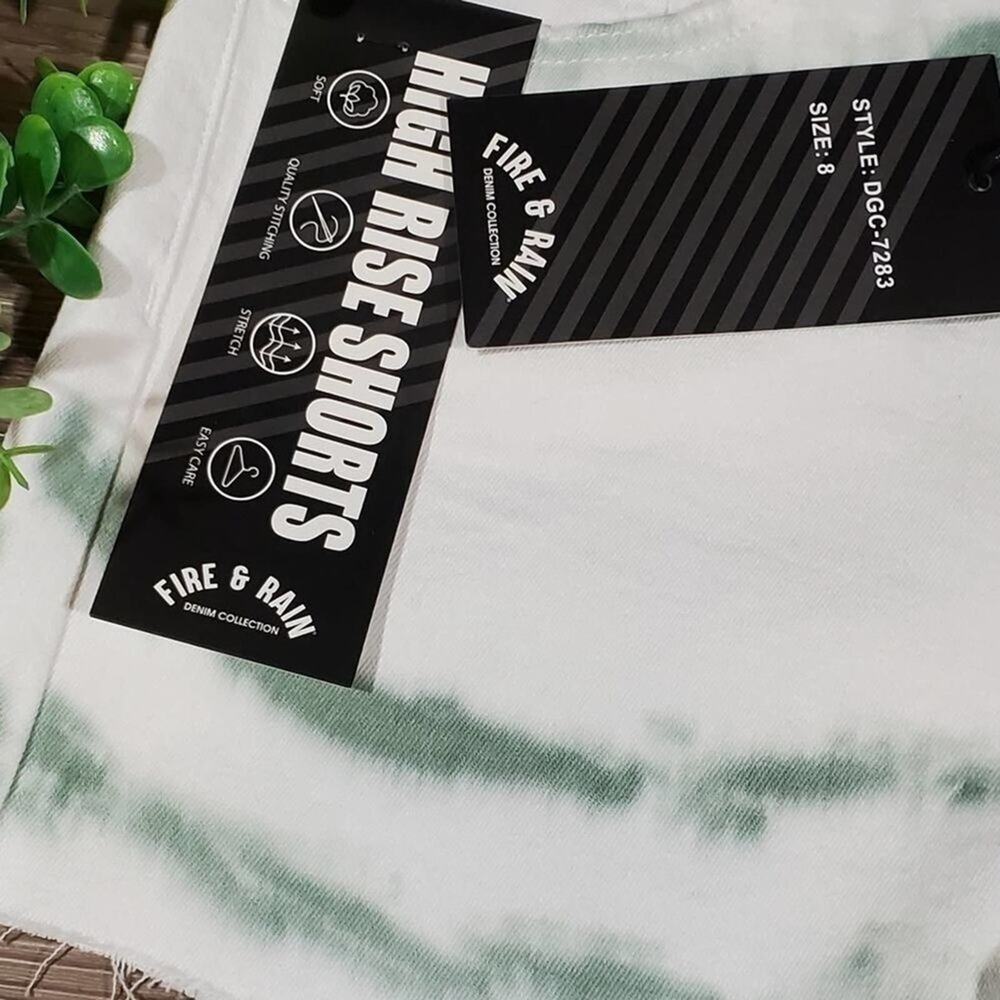 Fire & Rain High Rise Tie Dye Denim Shorts White Green DGC-7283 Size 8 NWT - Picture 3 of 8